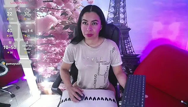 Snapshot of Valentina_monroe1 chatting on 10.13.25 Valentina monroe1 online show from 10.13.25