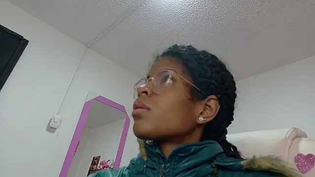 thianahorny online show from 03.10.26