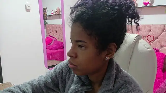 thianahorny online show from 04.06.26