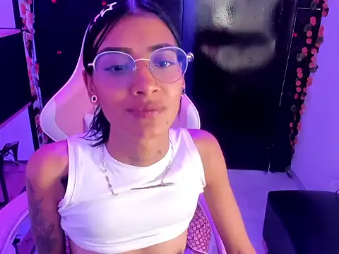 KarlaSlutSkinny   online show from 02.22.26