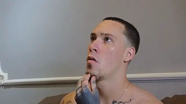 Snapshot of JacobRhude_ chatting on 10.20.25 JacobRhude  online show from 10.20.25