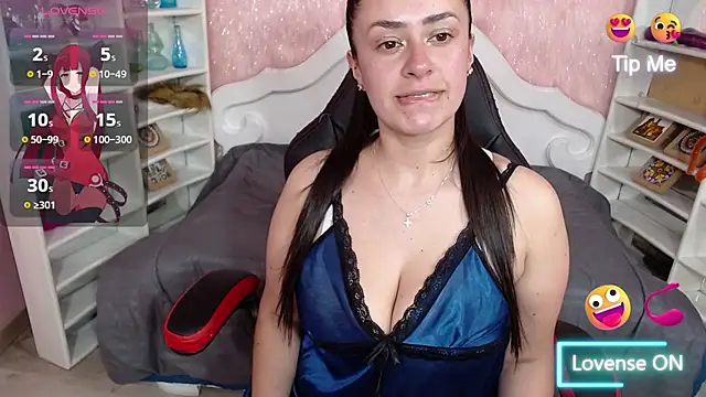 Snapshot of lexy_moon_ chatting on 10.30.25 lexy moon  online show from 10.30.25