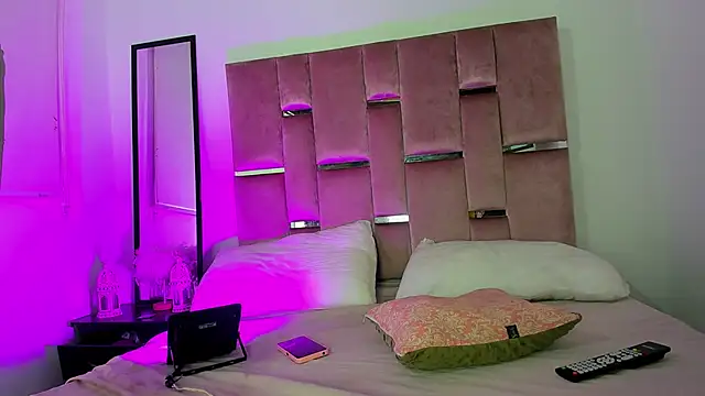 ChocoBunny1 online show from 12.18.25