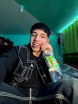 Snapshot of pabonsito2 chatting on 10.19.25 pabonsito2 online show from 10.19.25