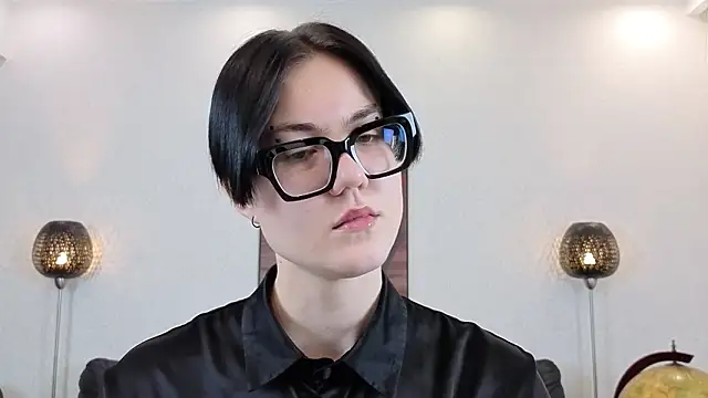 Marie Fitch online show from 03.06.26