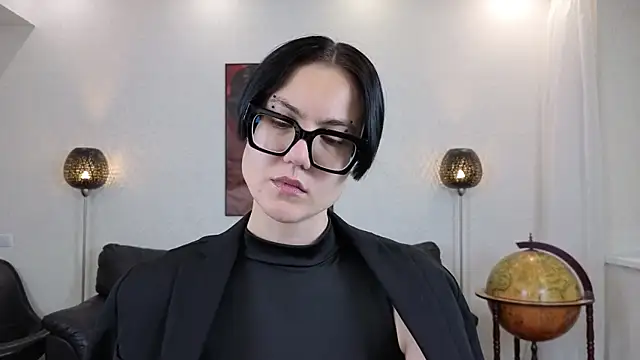 Snapshot of Marie_Fitch chatting on 05.25.26 Marie Fitch online show from 05.25.26