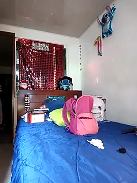 Snapshot of Lucy_colee chatting on 11.19.25 Lucy colee online show from 11.19.25