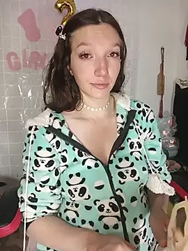 Lucy colee online show from 03.31.26