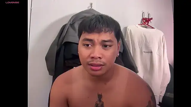 LuisitoJuancho55 online show from 04.22.26