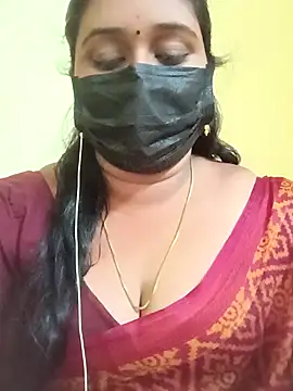 Snapshot of tamil-mala23 chatting on 10.12.25 tamil-mala23 online show from 10.12.25