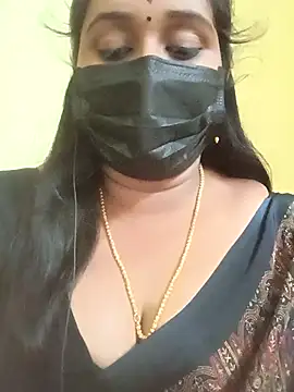 Snapshot of tamil-mala23 chatting on 10.30.25 tamil-mala23 online show from 10.30.25