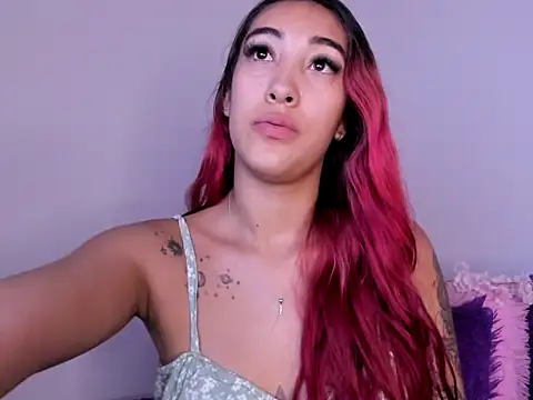 HeidyRousse online show from 11.14.25