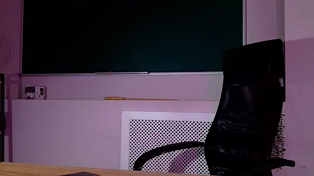 ClaireMathis online show from 05.22.26