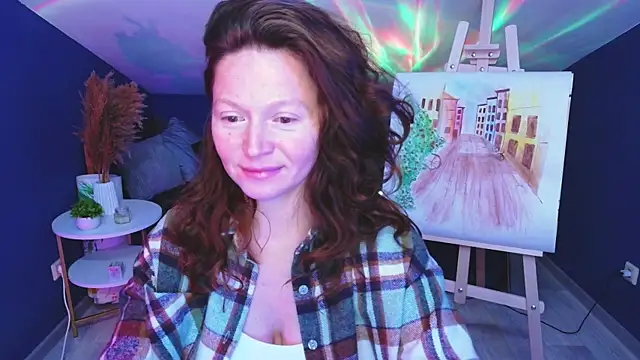 Snapshot of AuroraBorealis__ chatting on 10.13.25 AuroraBorealis   online show from 10.13.25