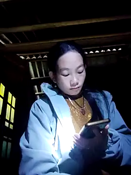 gio-thu online show from 11.13.25