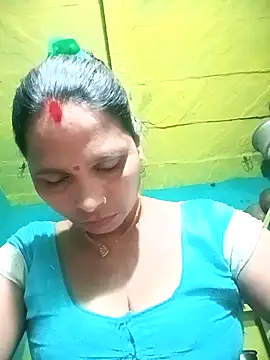 Snapshot of Rt_shreya chatting on 10.24.25 Rt shreya online show from 10.24.25