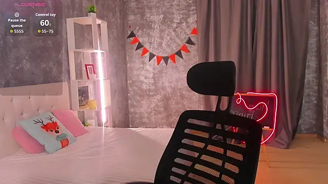 scent  of woman online show from 01.12.26