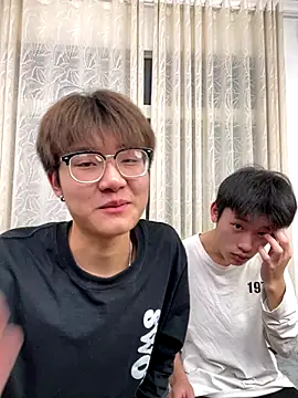 KK-cuteboy online show from 11.18.25