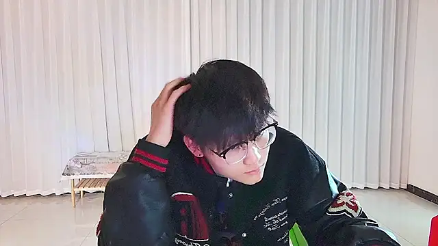 Snapshot of KK-cuteboy chatting on 04.22.26 KK-cuteboy online show from 04.22.26
