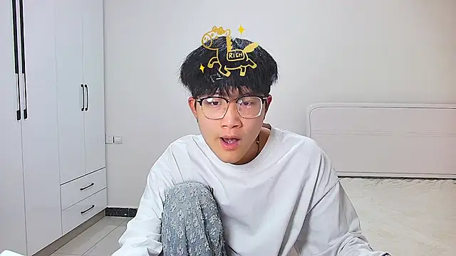 Snapshot of KK-cuteboy chatting on 05.01.26 KK-cuteboy online show from 05.01.26