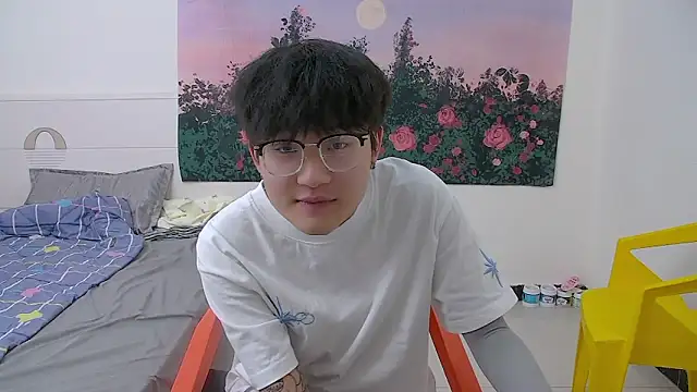 Snapshot of KK-cuteboy chatting on 05.04.26 KK-cuteboy online show from 05.04.26