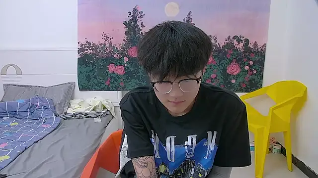 Snapshot of KK-cuteboy chatting on 05.05.26 KK-cuteboy online show from 05.05.26