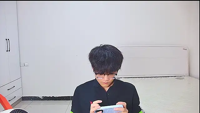 Snapshot of KK-cuteboy chatting on 05.24.26 KK-cuteboy online show from 05.24.26