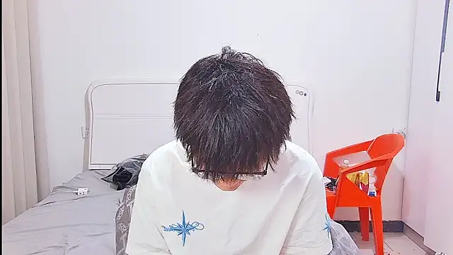 KK-cuteboy online show from 06.19.26