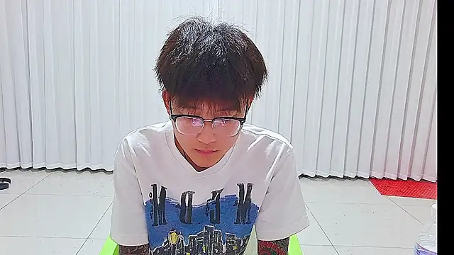 KK-cuteboy online show from 07.18.26