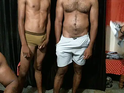 Snapshot of indianmcv25 chatting on 10.16.25 indianmcv25 online show from 10.16.25