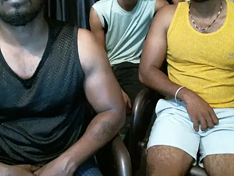 Snapshot of indianmcv25 chatting on 10.24.25 indianmcv25 online show from 10.24.25