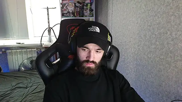 Nik Namee online show from 11.15.25