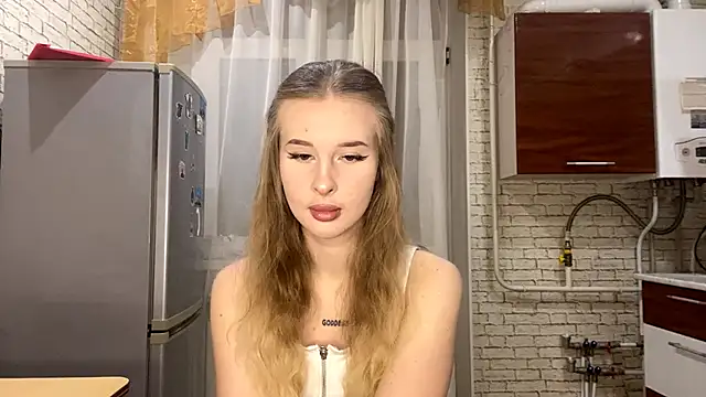 Snapshot of RosalindSherlock chatting on 10.12.25 RosalindSherlock online show from 10.12.25