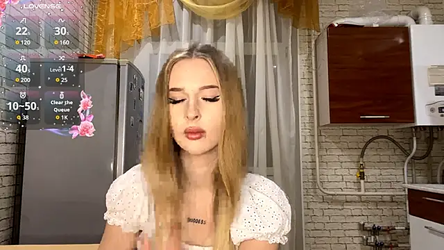 Snapshot of RosalindSherlock chatting on 10.23.25 RosalindSherlock online show from 10.23.25