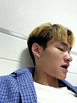 sexyboy-lele online show from 10.10.25