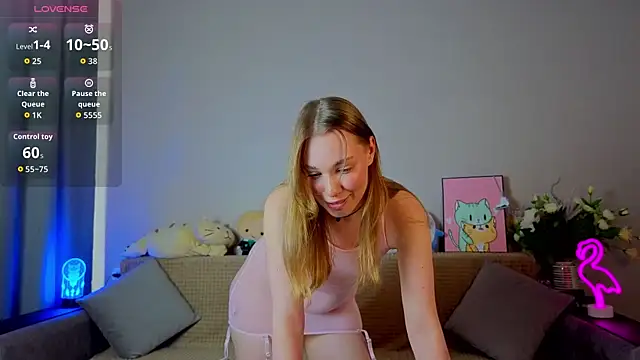 Snapshot of ElizaPurrr chatting on 04.16.26 ElizaPurrr online show from 04.16.26