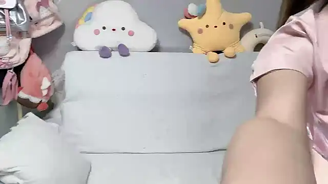 xiaoguaiss online show from 10.22.25