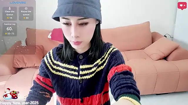 Snapshot of YUEYUEBB-2025 chatting on 10.25.25 YUEYUEBB-2025 online show from 10.25.25