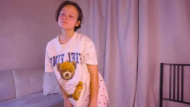 VeliaRogoff online show from 10.26.25