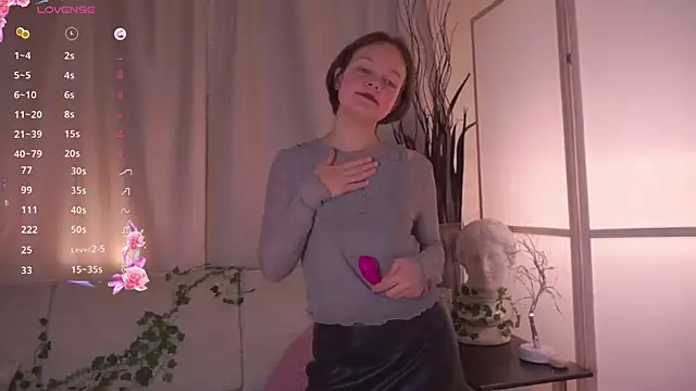 VeliaRogoff online show from 11.07.25