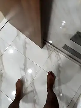 Snapshot of siddBus chatting on 10.16.25 siddBus online show from 10.16.25