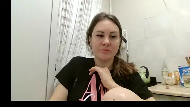 Snapshot of MeadowEyes chatting on 02.09.26 MeadowEyes online show from 02.09.26