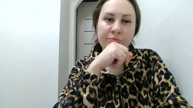 Snapshot of MeadowEyes chatting on 02.11.26 MeadowEyes online show from 02.11.26