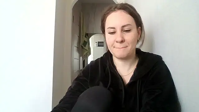 Snapshot of MeadowEyes chatting on 04.02.26 MeadowEyes online show from 04.02.26