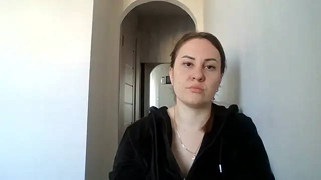 Snapshot of MeadowEyes chatting on 04.15.26 MeadowEyes online show from 04.15.26