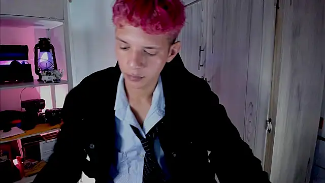 tylernova online show from 11.21.25