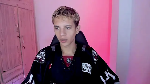 tylernova online show from 02.12.26