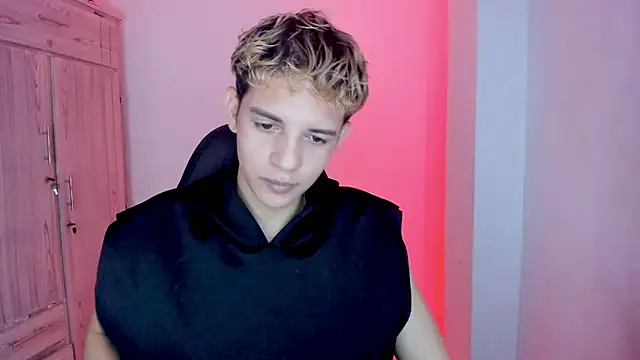 tylernova online show from 02.15.26