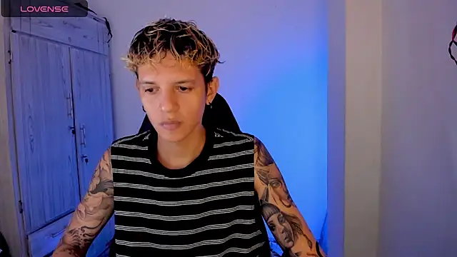 tylernova online show from 04.12.26