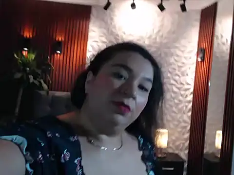 Snapshot of bella_sweet_01 chatting on 10.25.25 bella sweet 01 online show from 10.25.25